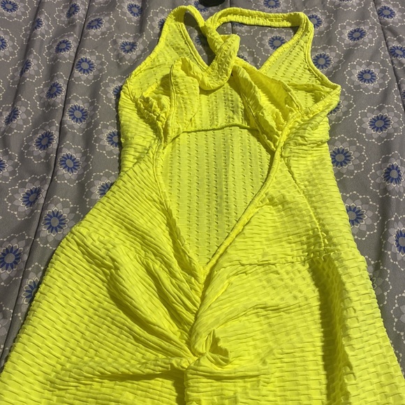 Nwt still in package neon yellow catsuit shapewear - Picture 5 of 6